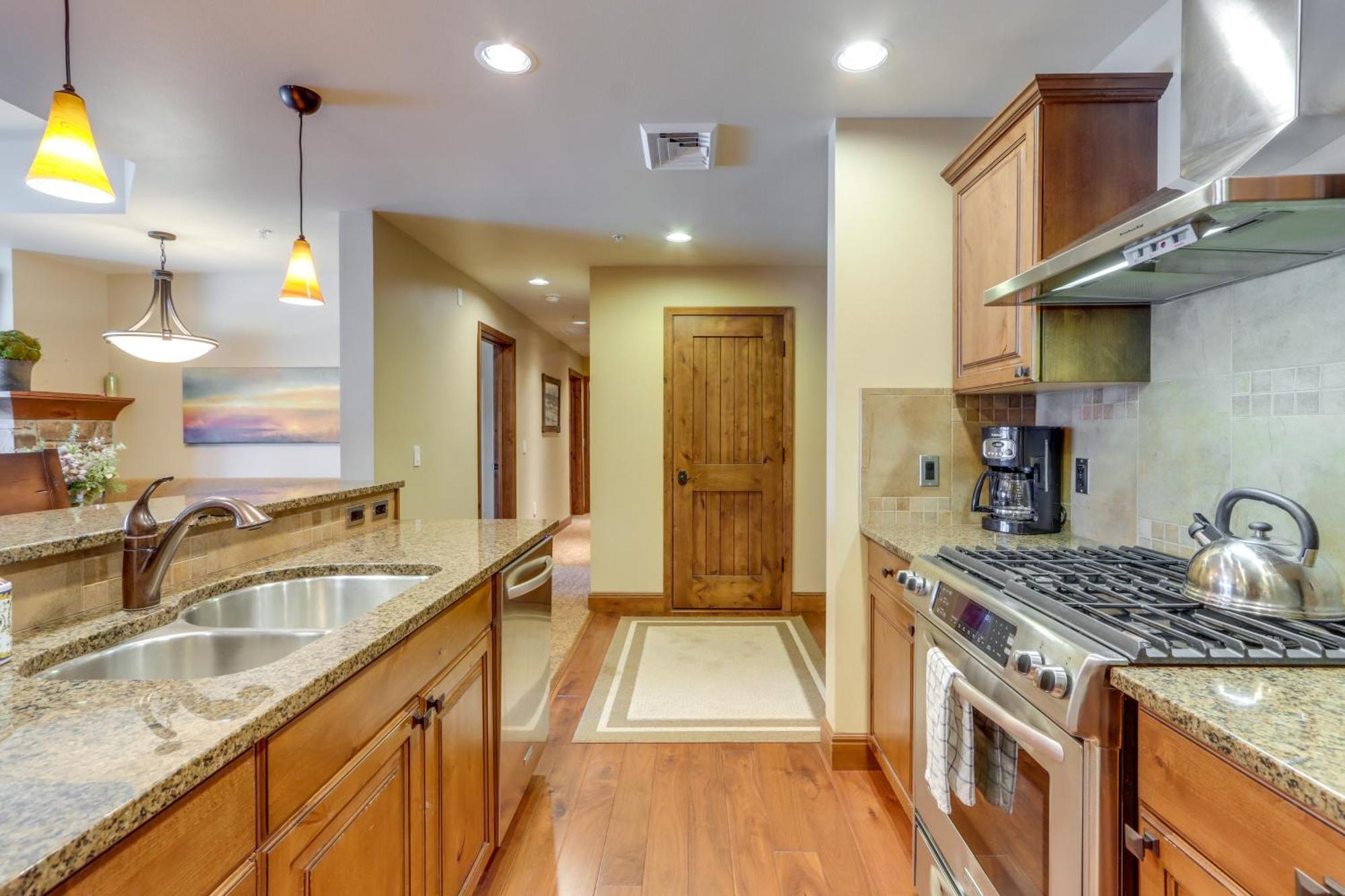 Stunning Getaway In The Heart Of Downtown Mccall Exteriör bild